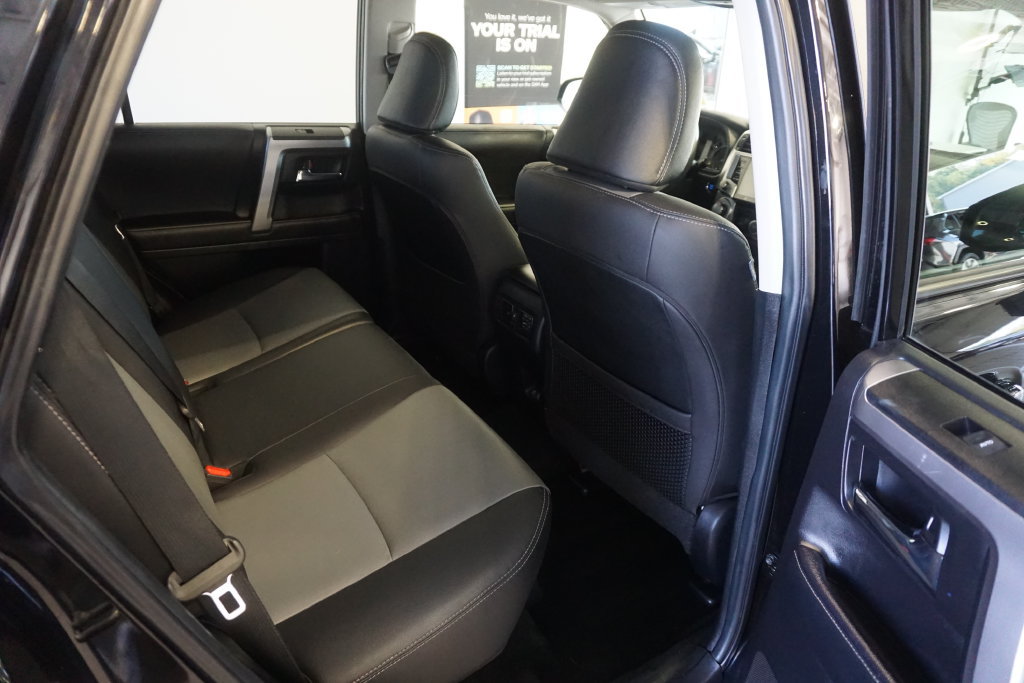 Used 2021 Toyota 4Runner SR5 Premium w/ Moonroof Package AWD/4WD image 24
