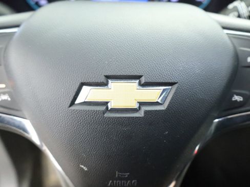 Used 2023 Chevrolet Equinox LT w/ Driver Convenience Package AWD/4WD image 36