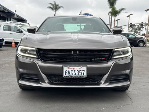 Used 2019 Dodge Charger SXT w/ Leather Interior Group image 5