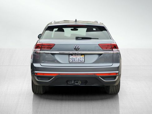 Used 2022 Volkswagen Atlas Cross Sport SE image 5