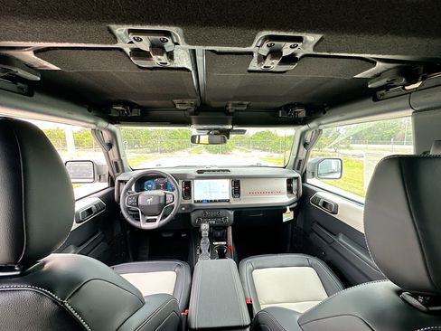 New 2026 Ford Bronco Outer Banks AWD/4WD image 16