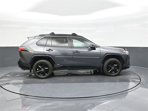 Used 2020 Toyota RAV4 XSE image 26