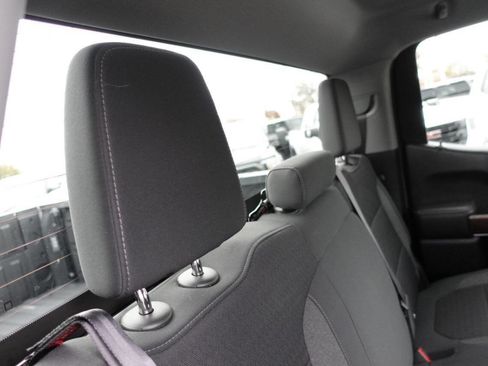 Used 2022 GMC Sierra 1500 SLE w/ X31 Off-Road Package image 33