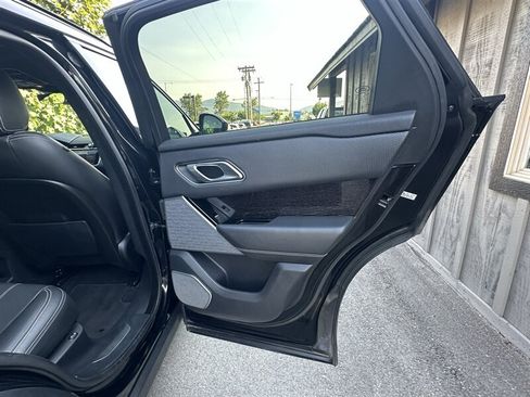 Used 2018 Land Rover Range Rover Velar S AWD/4WD image 20