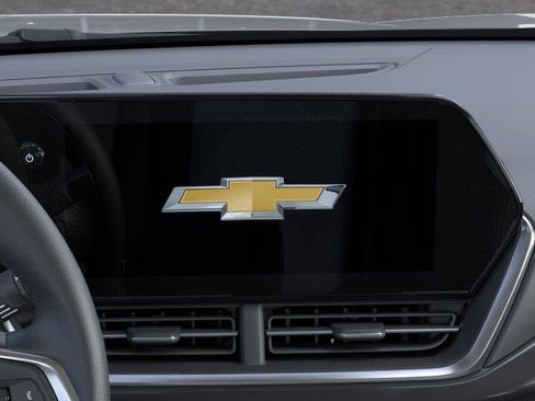 New 2026 Chevrolet Trax ACTIV w/ Sunroof Package FWD image 20