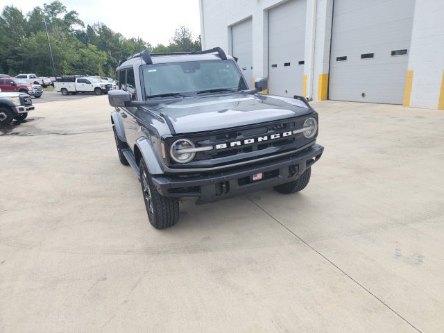 Used 2022 Ford Bronco Outer Banks AWD/4WD image 2