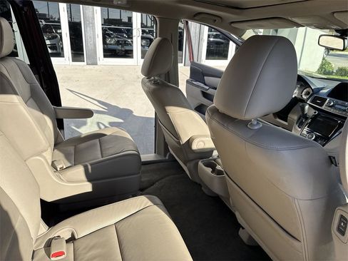 Used 2017 Honda Odyssey EX-L image 34