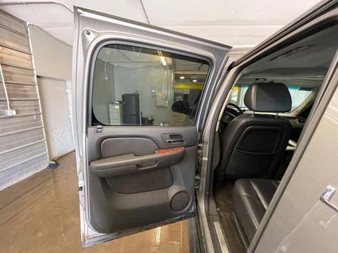 Used 2008 Chevrolet Avalanche LT w/ LT Preferred Equipment Group image 24