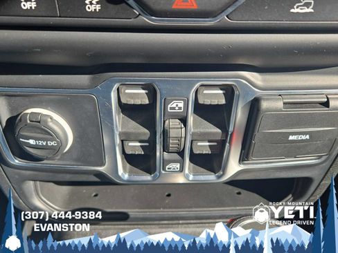 Used 2021 Jeep Wrangler Unlimited Sport image 26