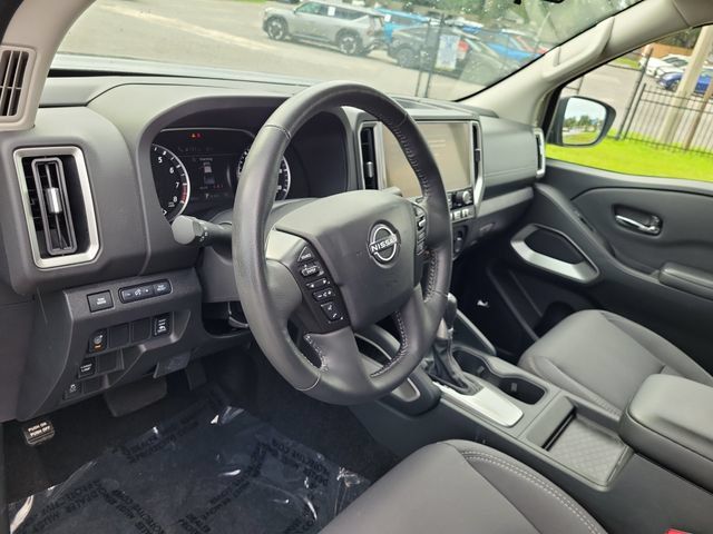 Used 2025 Nissan Frontier SV w/ SV Convenience Package RWD image 16