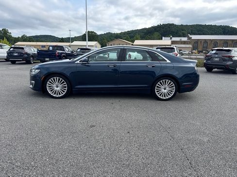 Used 2017 Lincoln MKZ Reserve w/ Technology Package FWD image 9