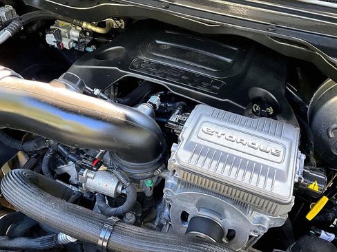 Used 2019 RAM 1500 Limited image 28