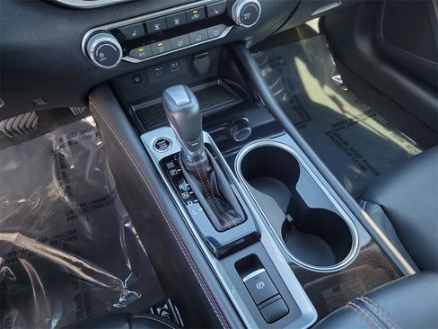 Certified 2024 Nissan Altima 2.5 SR w/ SR Premium Package image 18