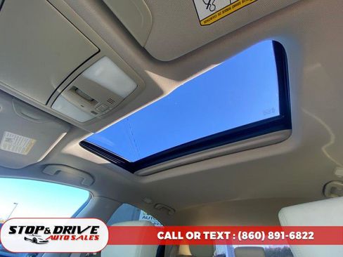 Used 2012 INFINITI FX35 AWD w/ Premium Pkg image 16