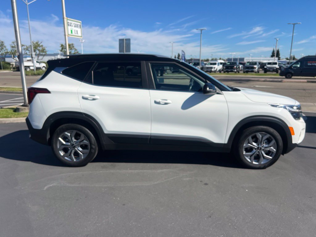 Used 2024 Kia Seltos S FWD image 15