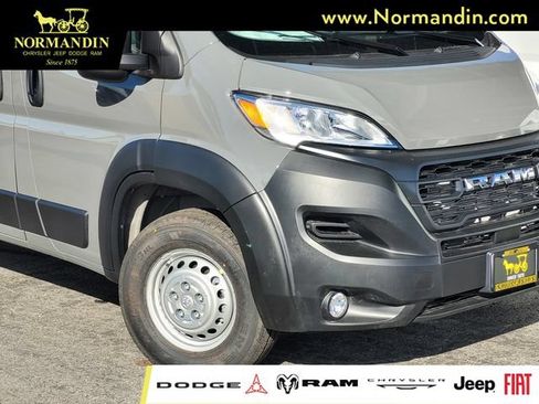 New 2026 RAM ProMaster 2500 w/ Convenience Group FWD image 3