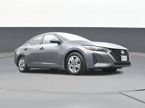 Used 2025 Nissan Sentra S FWD image 50
