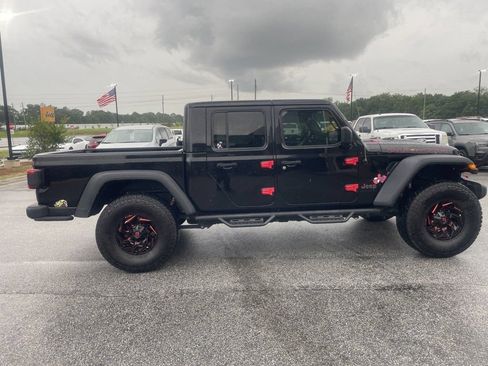 Used 2021 Jeep Gladiator Rubicon w/ Safety Group AWD/4WD image 8