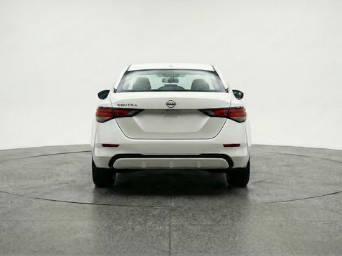 Used 2025 Nissan Sentra SV image 7