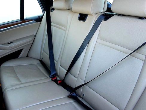 Used 2012 BMW X5 M image 14