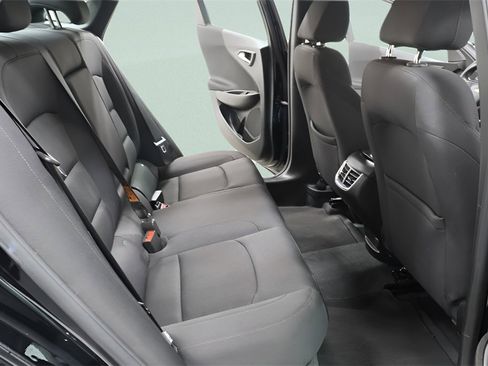 Used 2022 Chevrolet Malibu LT image 28