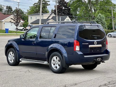 Used 2010 Nissan Pathfinder SE image 7