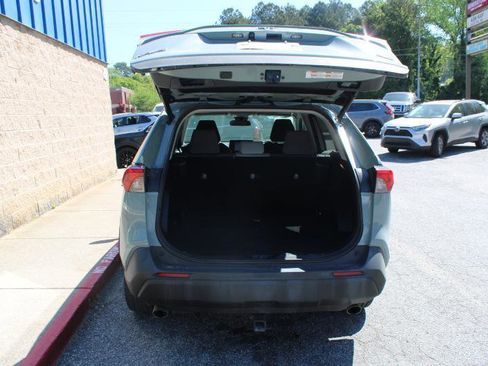 Used 2020 Toyota RAV4 XLE w/ Convenience Package FWD image 14