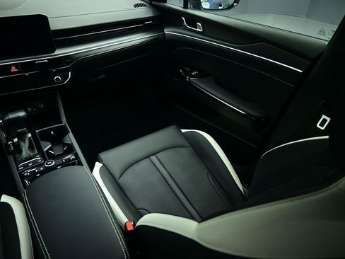 Used 2025 Kia K5 GT-Line w/ GT-Line Premium Package image 45