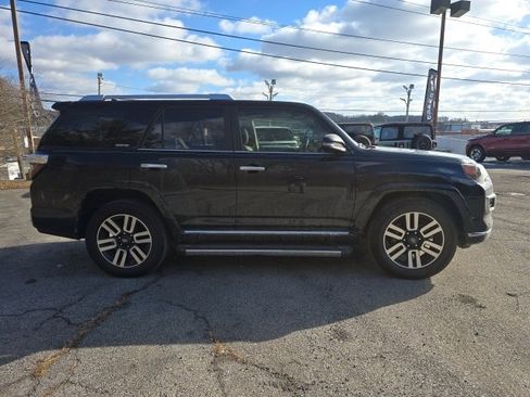 Used 2021 Toyota 4Runner Limited image 8