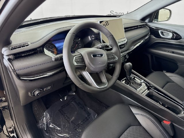 New 2026 Jeep Compass Latitude AWD/4WD image 9