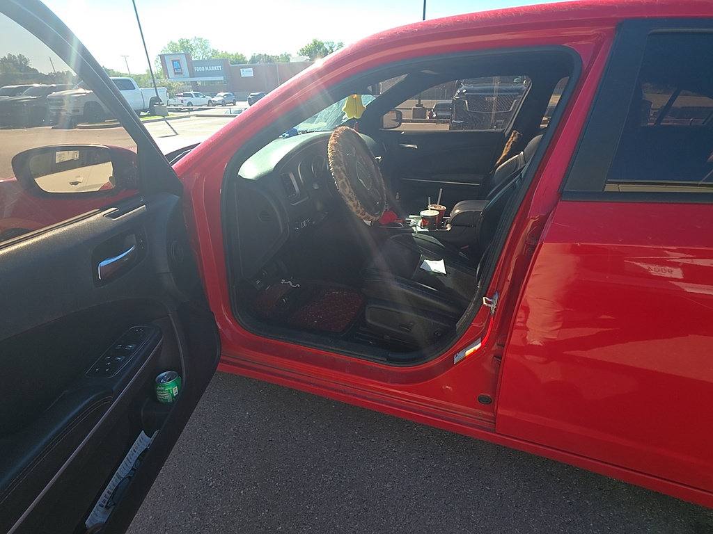Used 2019 Dodge Charger SXT w/ Leather Interior Group RWD image 14