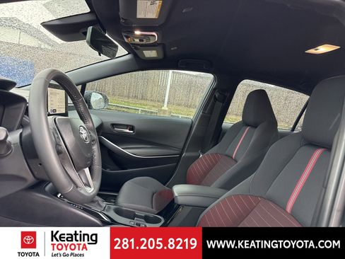 Used 2025 Toyota Corolla SE image 16