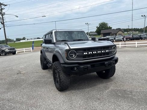 Used 2024 Ford Bronco Black Diamond AWD/4WD image 8