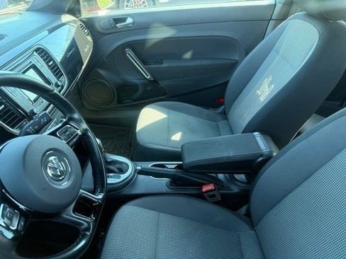Used 2018 Volkswagen Beetle 2.0T S image 6