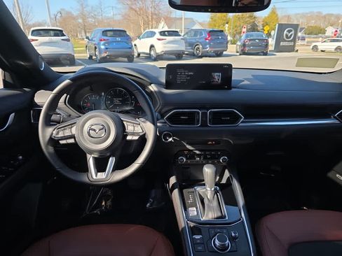 Used 2025 MAZDA CX-5 Carbon Edition image 16