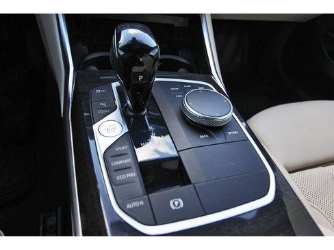 Used 2022 BMW 330i Sedan w/ Driving Assistance Package image 24