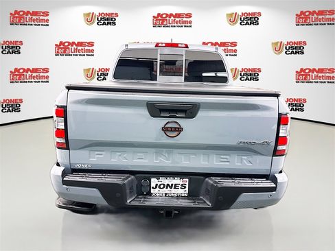 Used 2022 Nissan Frontier PRO-4X w/ Pro-4X Premium Package image 17