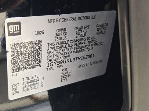 Certified 2026 Cadillac Escalade Platinum Sport w/ LPO, Floor Liner Package AWD/4WD image 34