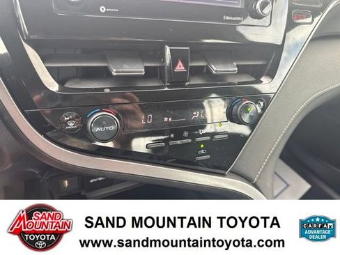 Used 2023 Toyota Camry SE FWD image 19
