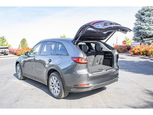 Used 2026 MAZDA CX-90 3.3 Turbo w/ Preferred Package AWD/4WD image 9