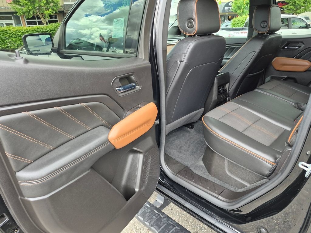 Used 2023 GMC Canyon AT4 AWD/4WD image 19