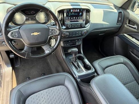 Used 2017 Chevrolet Colorado Z71 AWD/4WD image 12