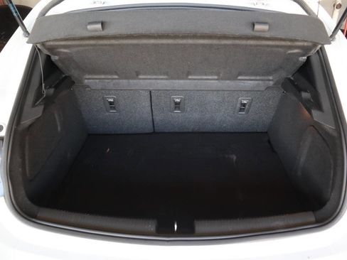 Used 2018 Chevrolet Cruze LT w/ Redline Edition image 13