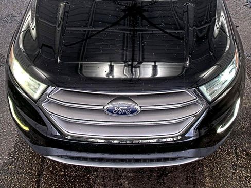 Used 2018 Ford Edge SEL w/ Ford Safe & Smart Package FWD image 5