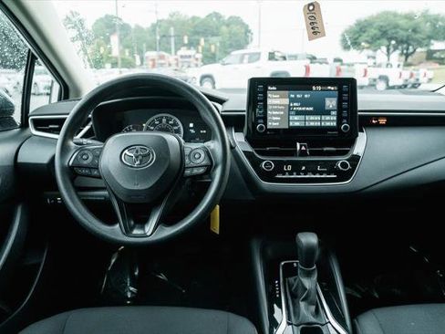Certified 2022 Toyota Corolla LE image 12
