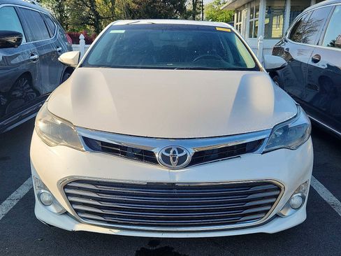 Used 2013 Toyota Avalon Limited FWD image 2