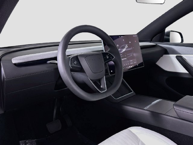Used 2026 Tesla Model Y Long Range AWD/4WD image 9