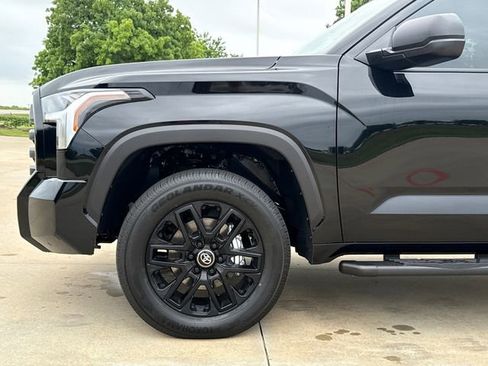 New 2026 Toyota Tundra SR5 AWD/4WD image 5