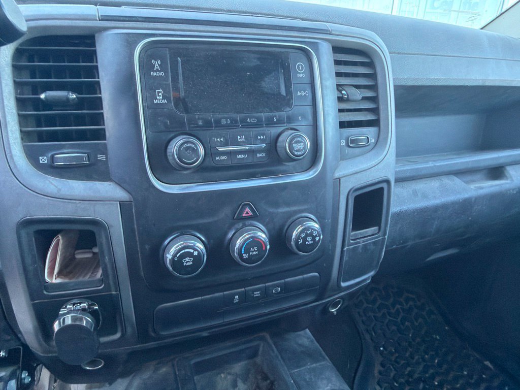 Used 2015 RAM 2500 ST w/ SXT Appearance Group AWD/4WD image 6