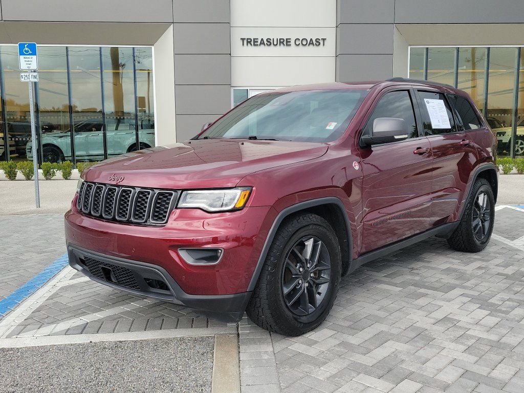 Used 2017 Jeep Grand Cherokee Trailhawk w/ Trailhawk Luxury Group AWD/4WD image 1